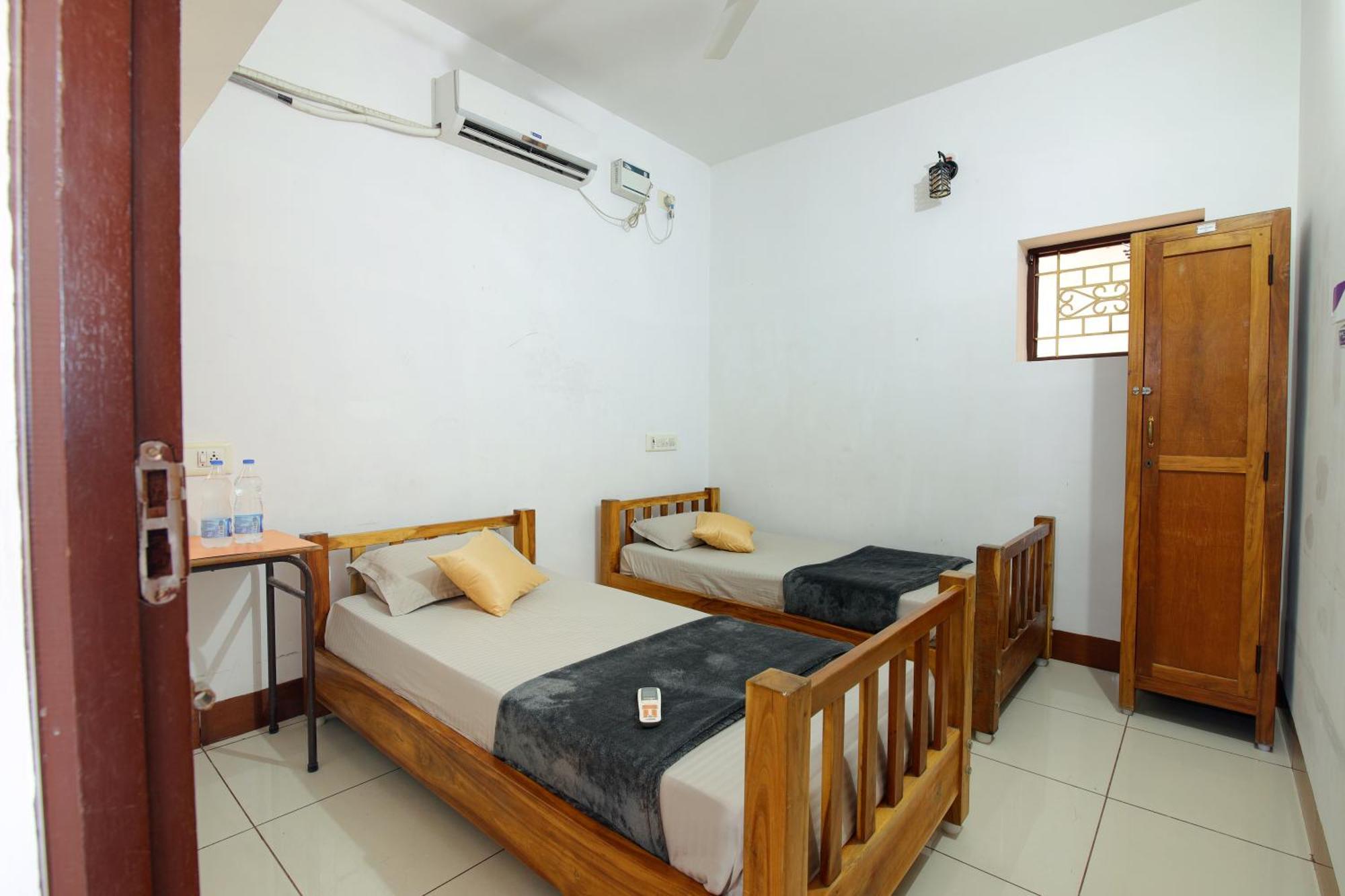 Manora Residency Hotel Pondicherry Exterior photo